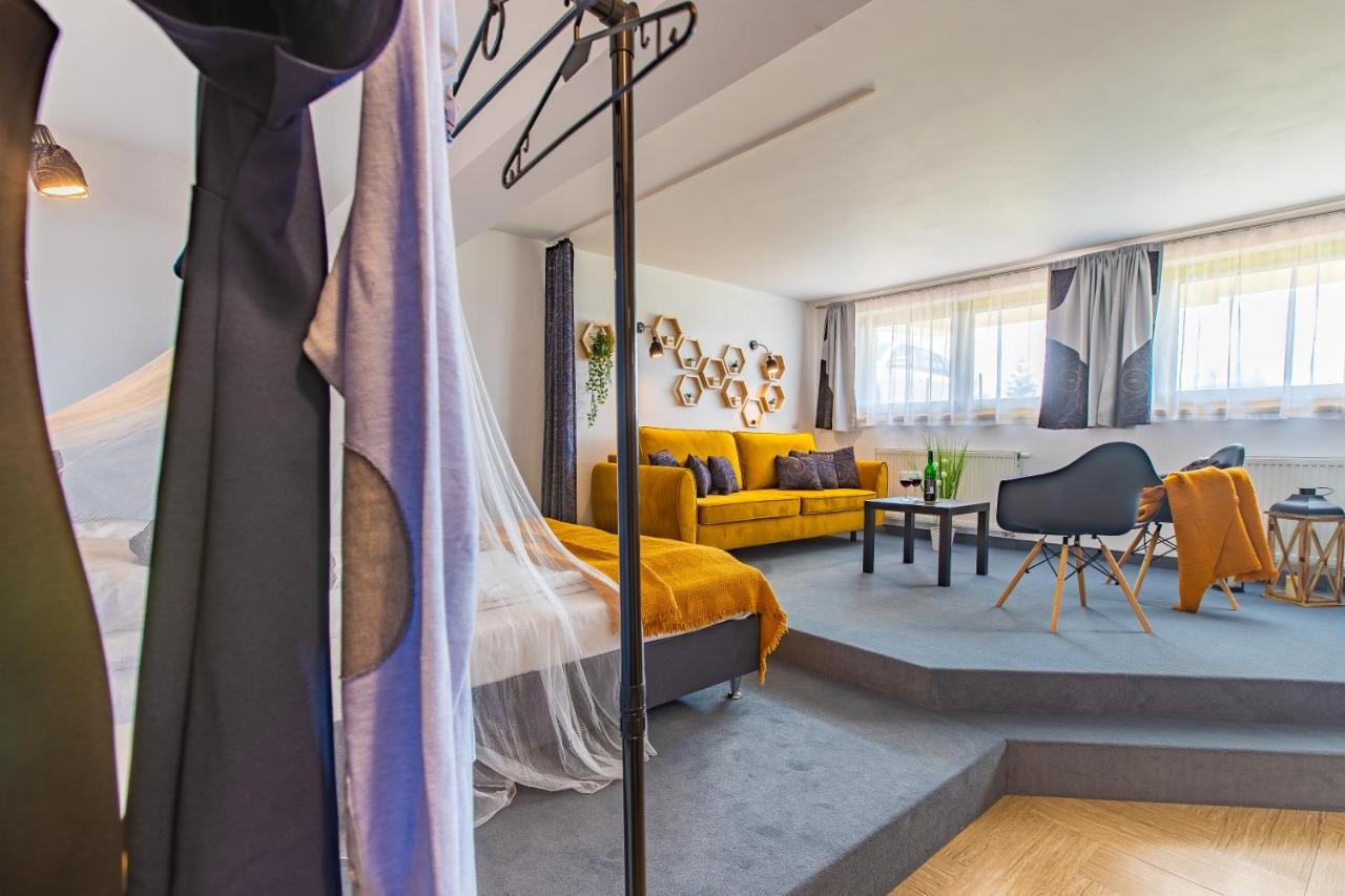 Tybet Domki I Apartamenty Bukowina Tatrzanska Luaran gambar