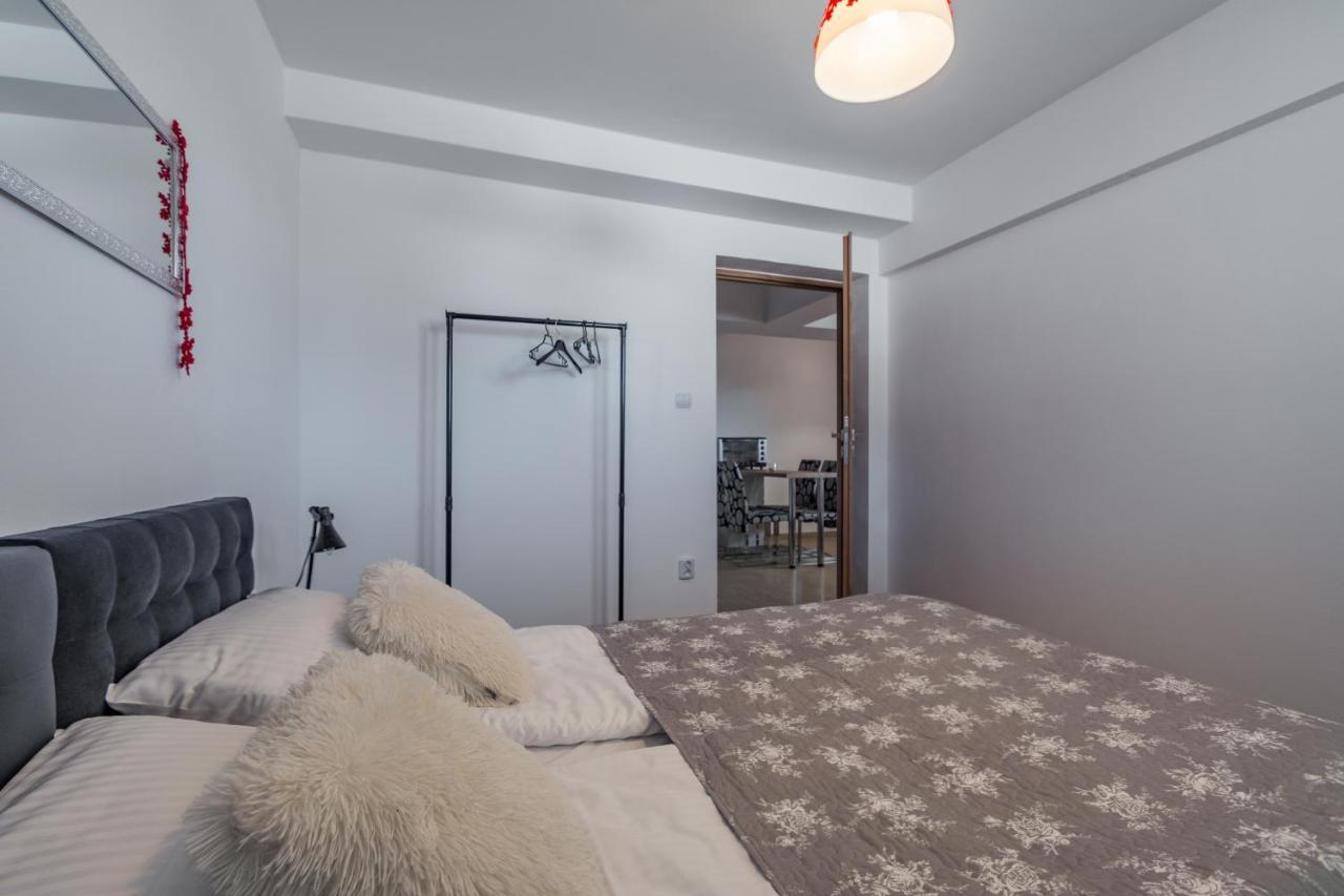 Tybet Domki I Apartamenty Bukowina Tatrzanska Luaran gambar
