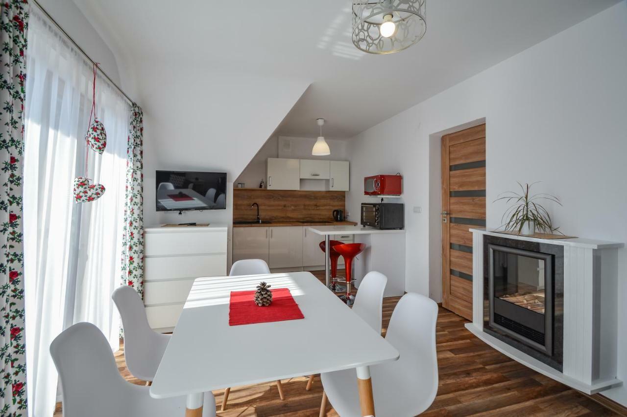 Tybet Domki I Apartamenty Bukowina Tatrzanska Luaran gambar
